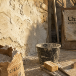 Mur à la chaux extérieur : enduit à la chaux durable sur pierre